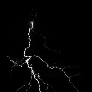 日乐山老少妇多毛逼
